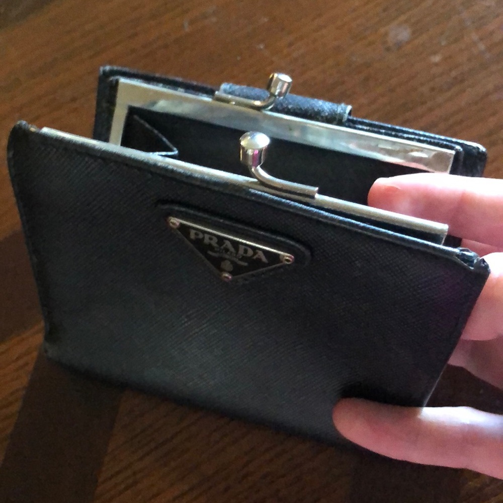 Prada Wallet - Picture 6 of 7